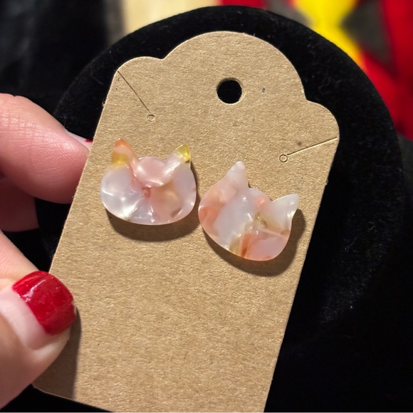 Simplified Cat Face Shape Pink/White Color - Resin Stud Earrings, Cat Mom Gift - Picture 2 of 7